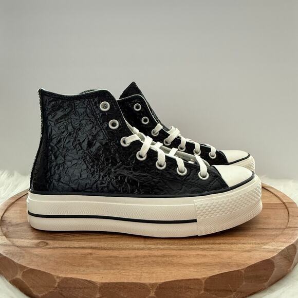 Converse Chuck Taylor Lift Platform Crinkled Leather Women's 7 Black A13384C - Picture 3 of 13